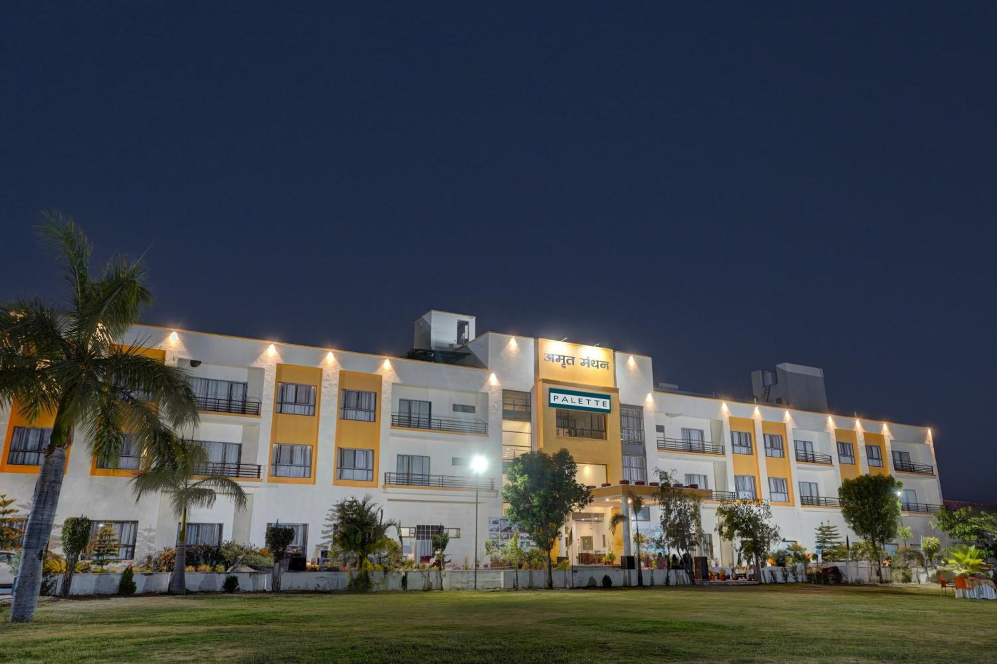 Hotel Amrit Manthan Chittorgarh Kültér fotó