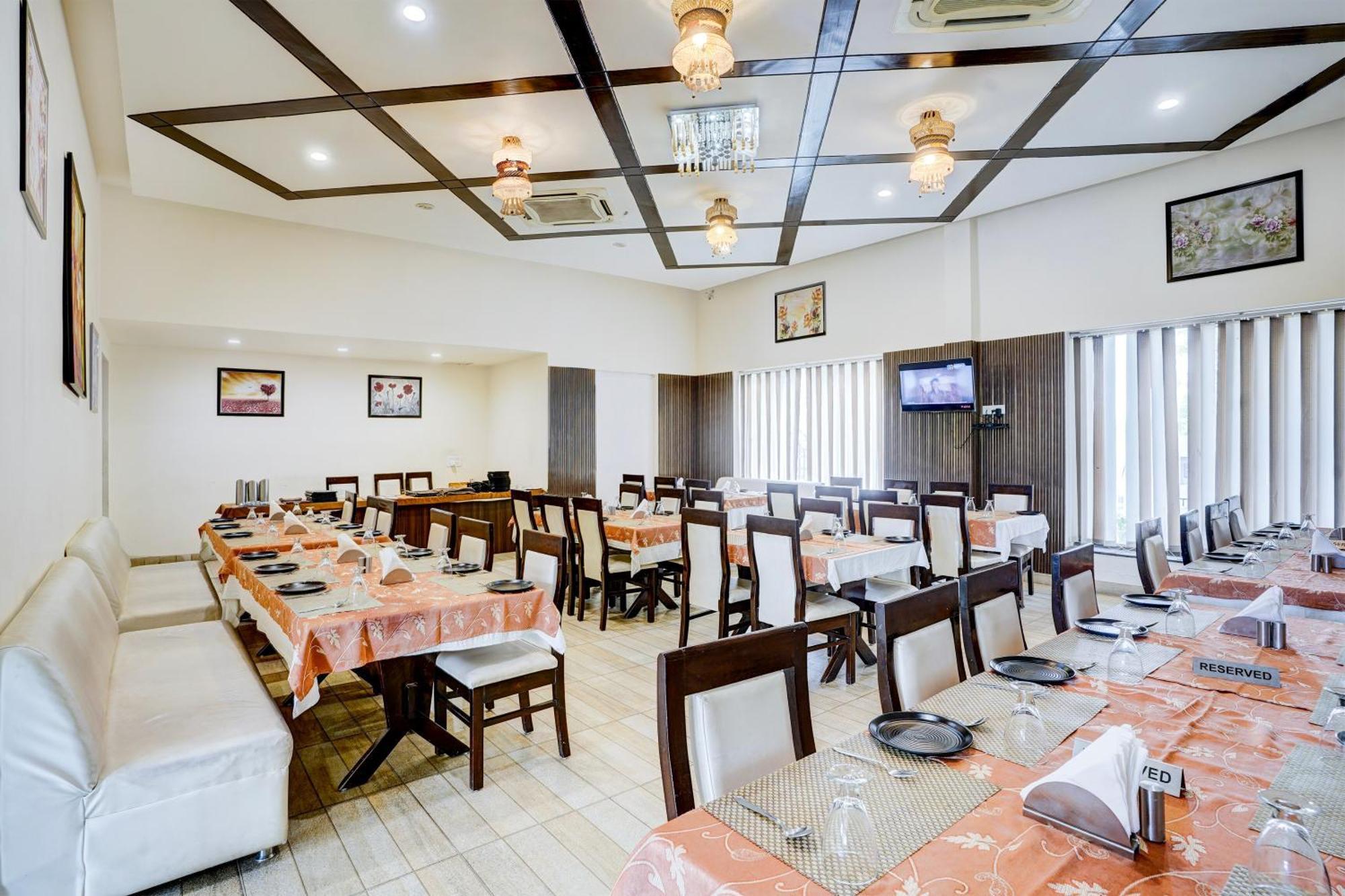 Hotel Amrit Manthan Chittorgarh Kültér fotó