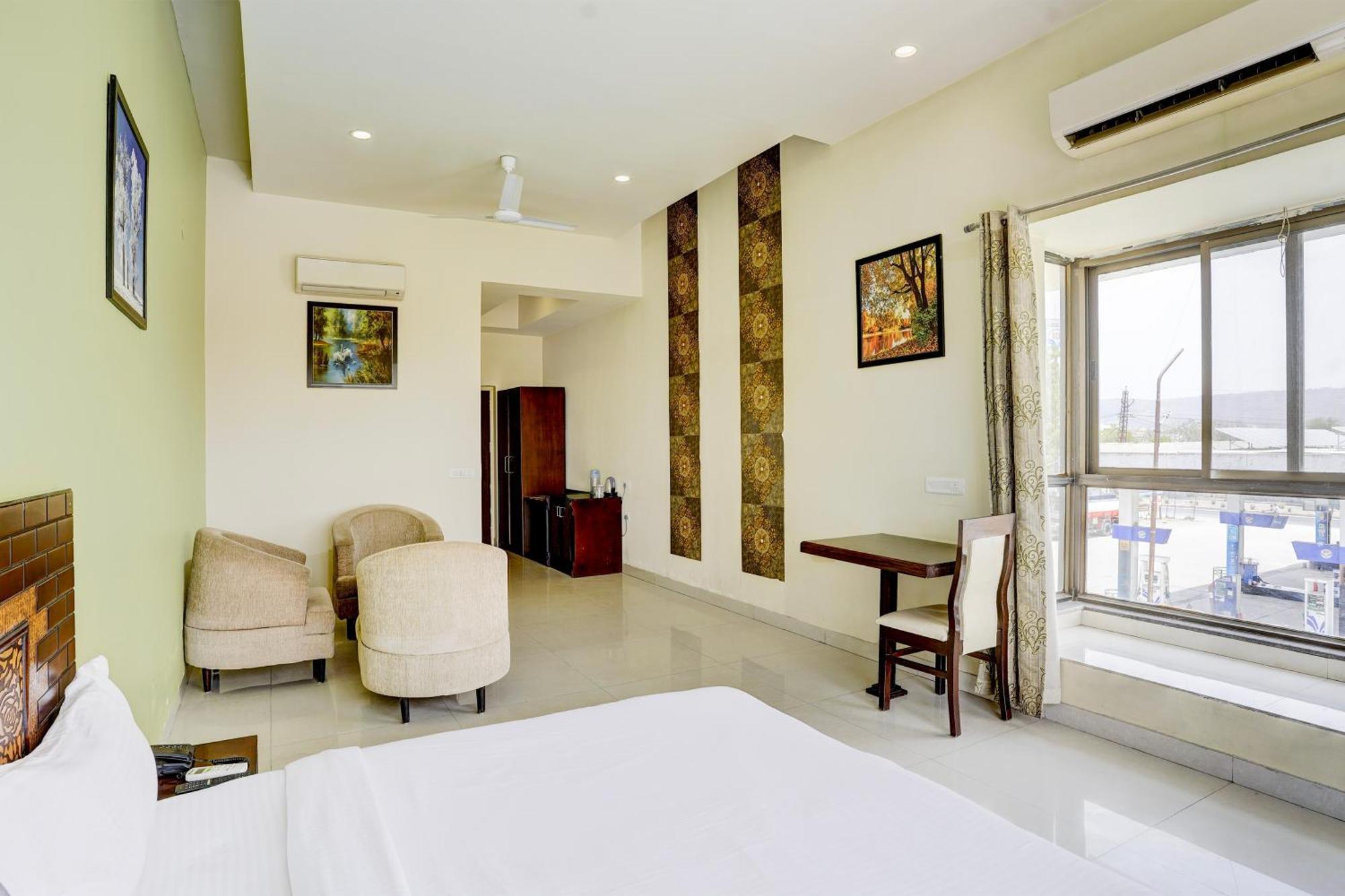 Hotel Amrit Manthan Chittorgarh Kültér fotó
