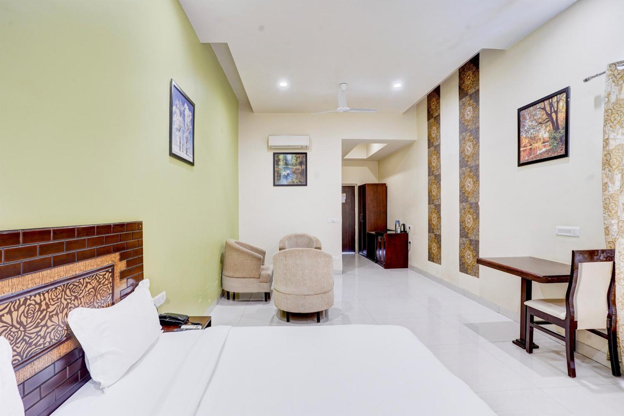 Hotel Amrit Manthan Chittorgarh Kültér fotó
