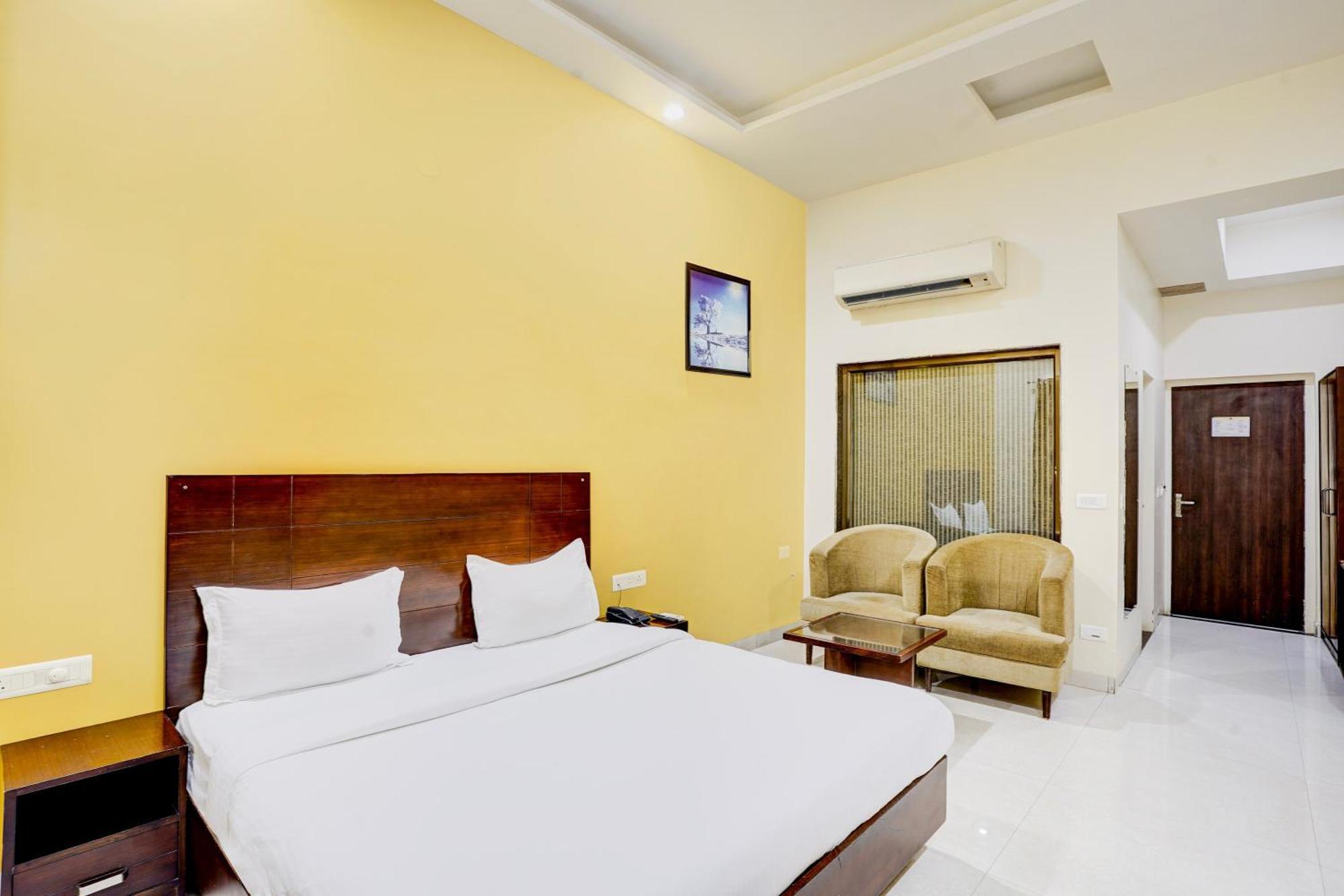 Hotel Amrit Manthan Chittorgarh Kültér fotó